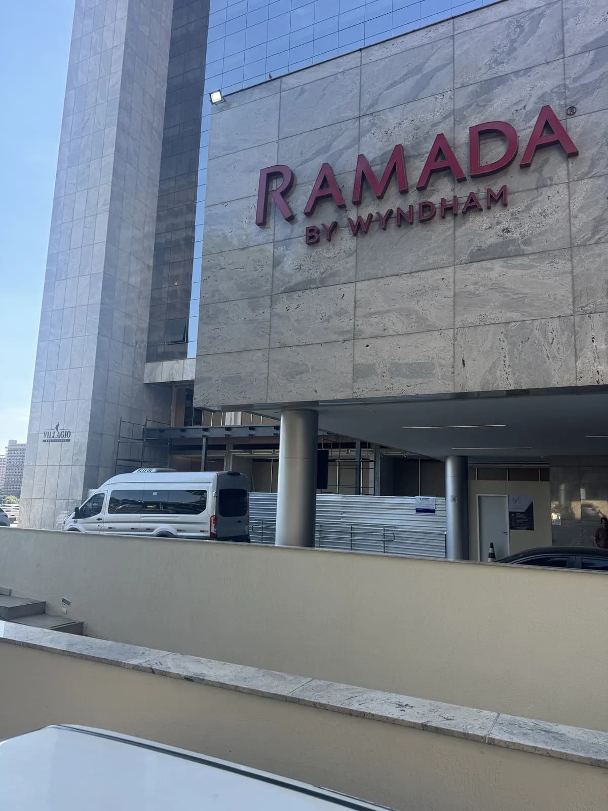 Van da Auge em transfer para hotel em Goiânia